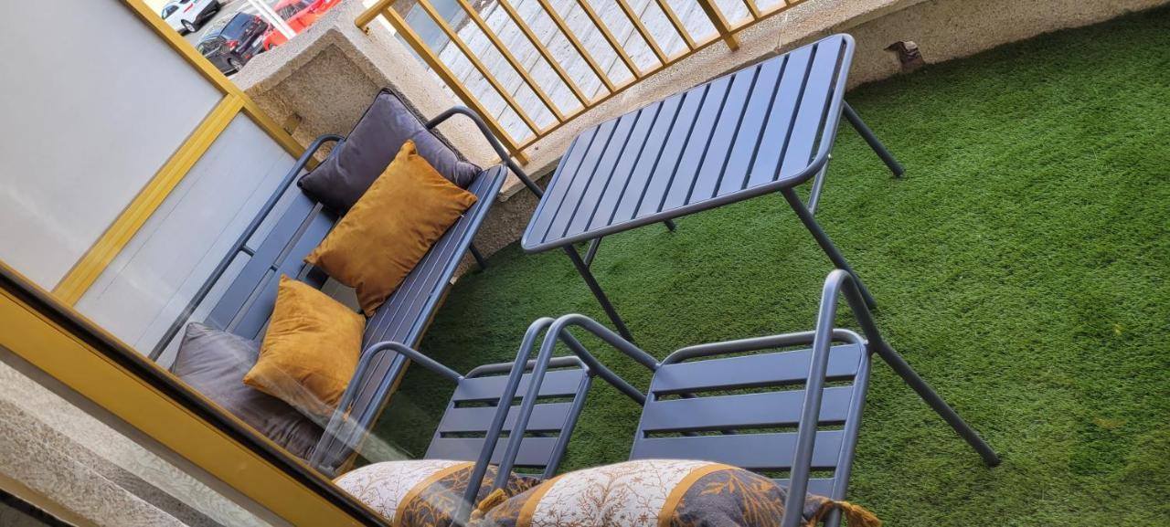 Aparthotel Inter2: New Self-Check-In Apartments with Garage Salou Exterior photo