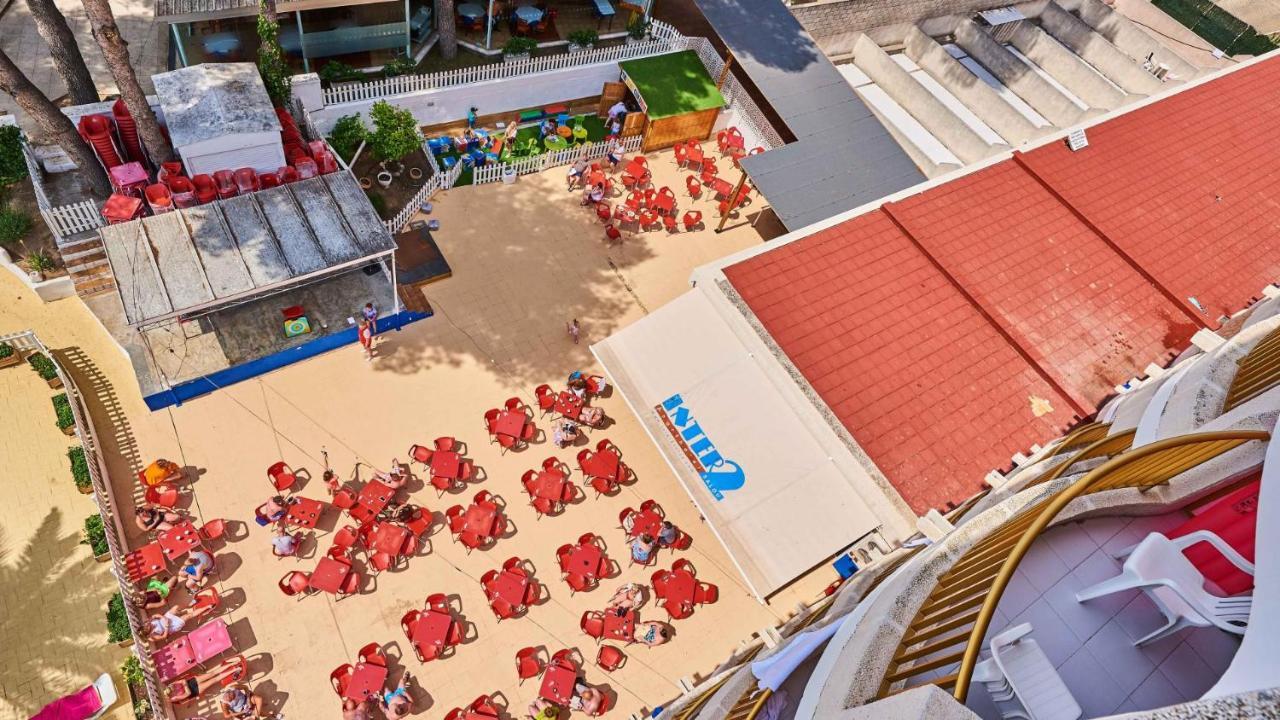 Aparthotel Inter2: New Self-Check-In Apartments with Garage Salou Exterior photo