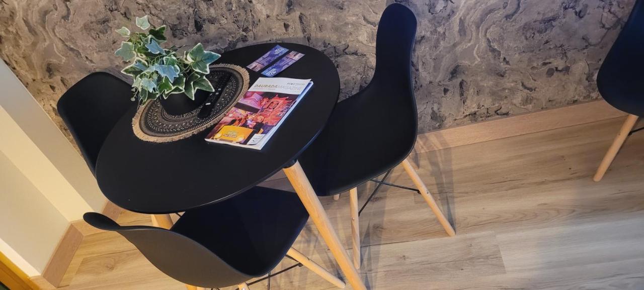Aparthotel Inter2: New Self-Check-In Apartments with Garage Salou Exterior photo