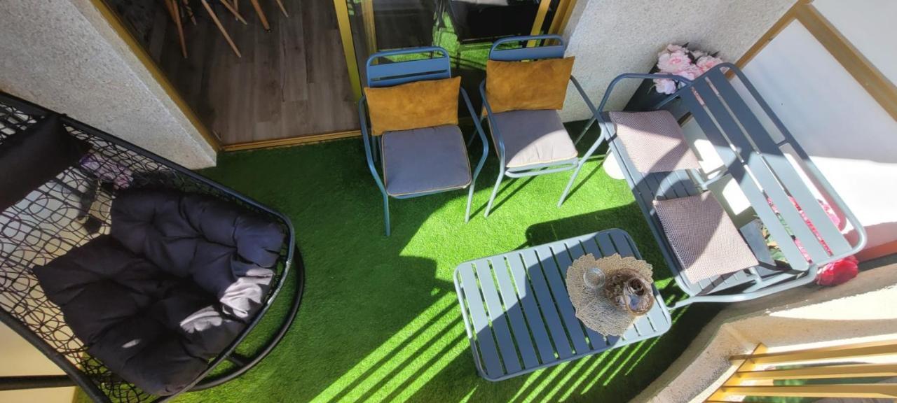 Aparthotel Inter2: New Self-Check-In Apartments with Garage Salou Exterior photo